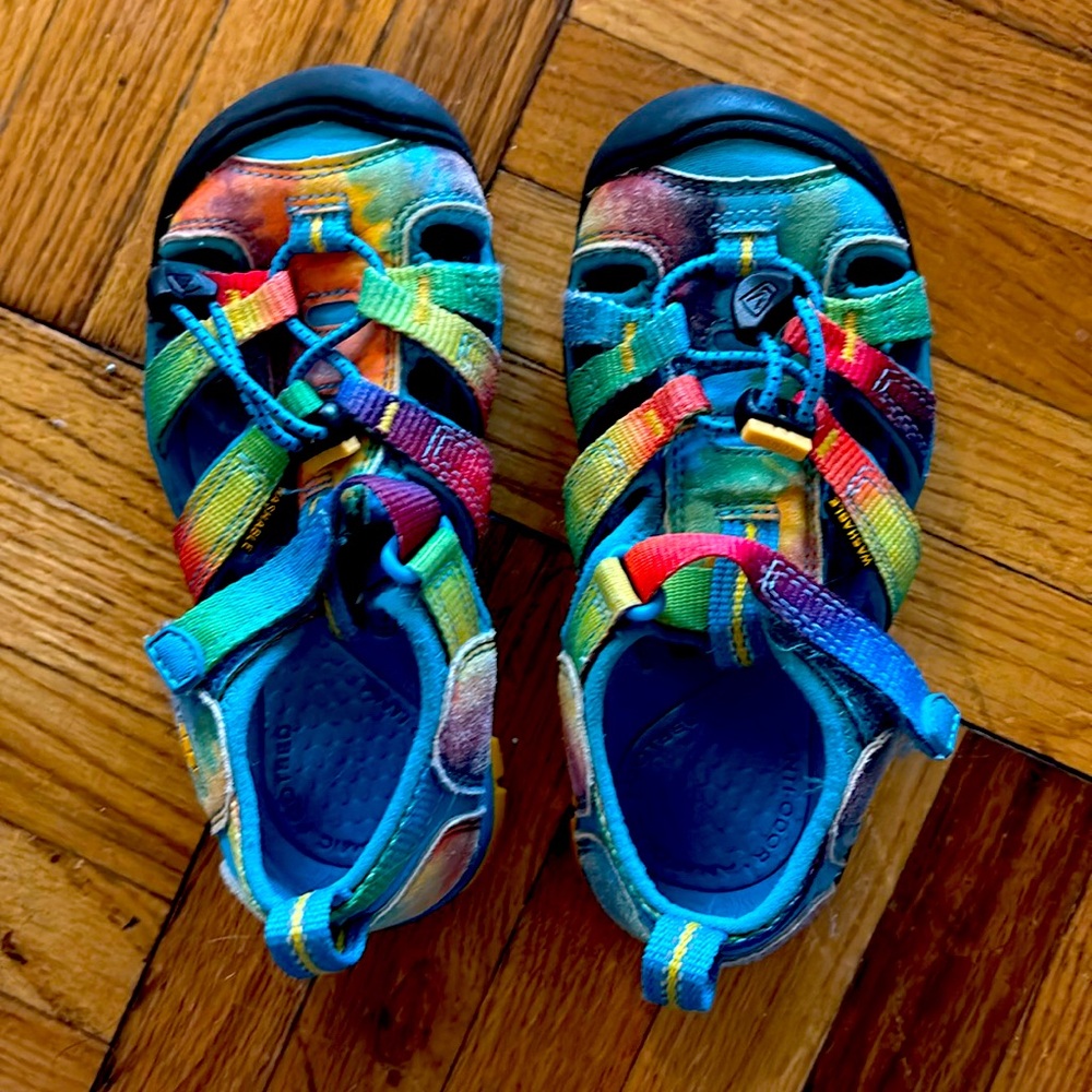 KEEN Newport H2 Kids Rainbow Outdoor Sandals Water Shoes Hiking size 11
